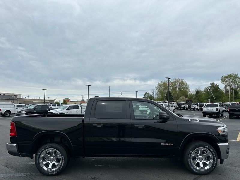 2025 RAM 1500 Big Horn Crew Cab 4x4 5