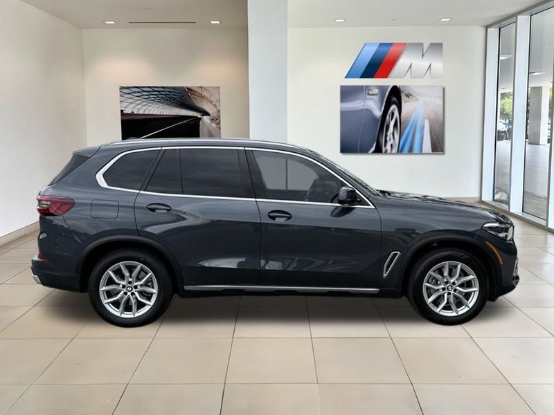 2022 BMW X5 sDrive40iImage 5