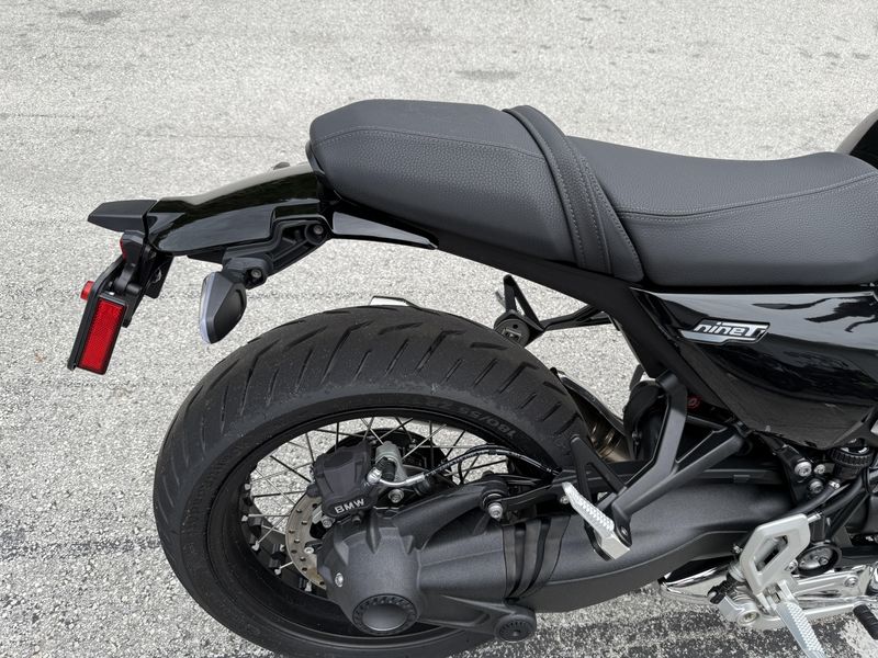 2025 BMW R 12 nineT