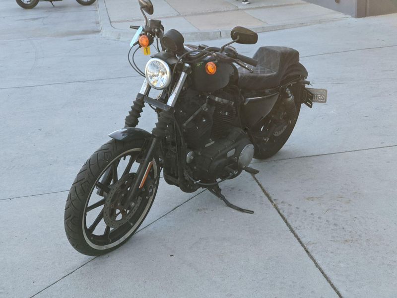 Used 2021 Harley-Davidson SPORTSTER IRON 883 Image 13