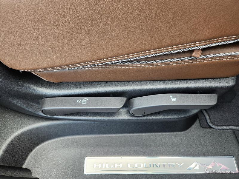 Used 2024 Chevrolet Suburban High Country