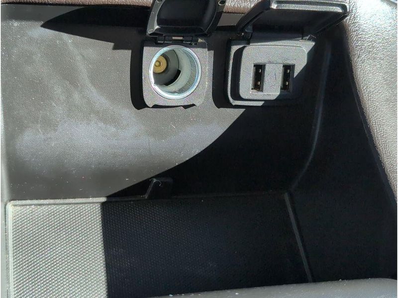 Used 2017 Chevrolet Tahoe LTImage 17