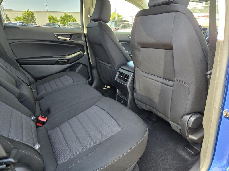 Used 2023 Ford Edge SE AWD