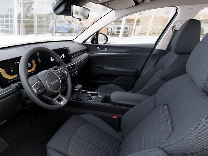 New 2026 Kia K5 LXSImage 18