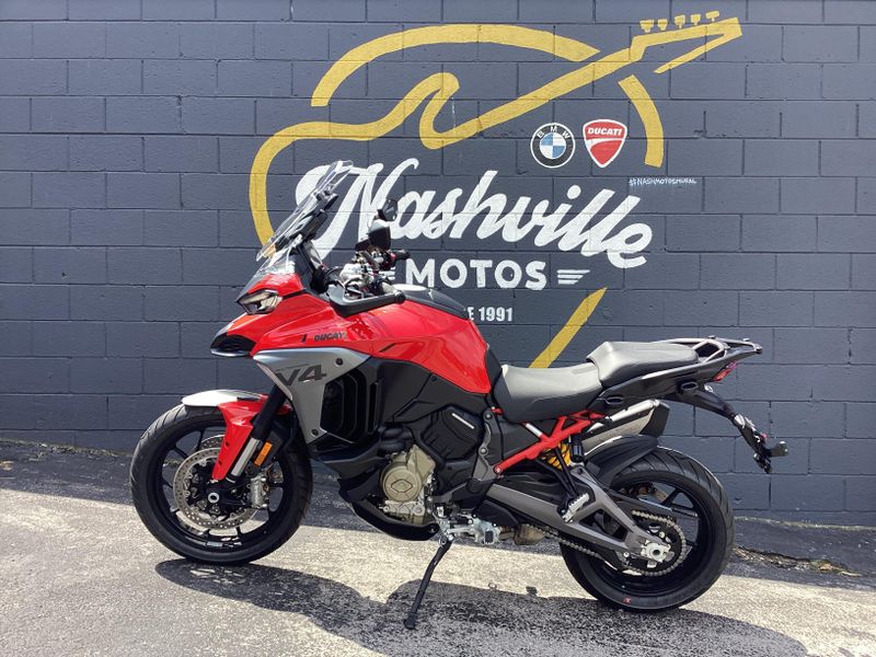 New 2025 Ducati MULTISTRADA V4 