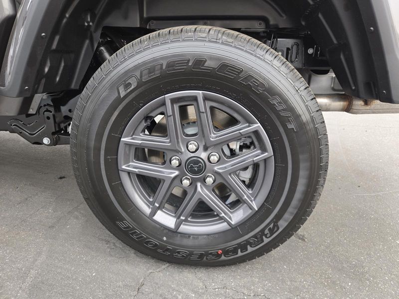New 2026 Jeep Gladiator Sport S 4x4