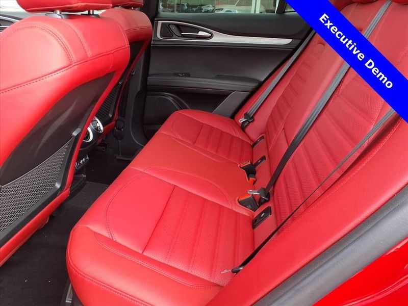 New 2025 Alfa Romeo Stelvio VeloceImage 10