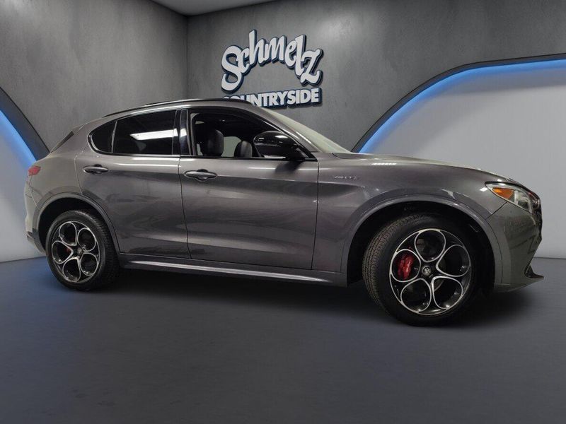 Used 2023 Alfa Romeo Stelvio Veloce AWD w/Sunroof & NavImage 3