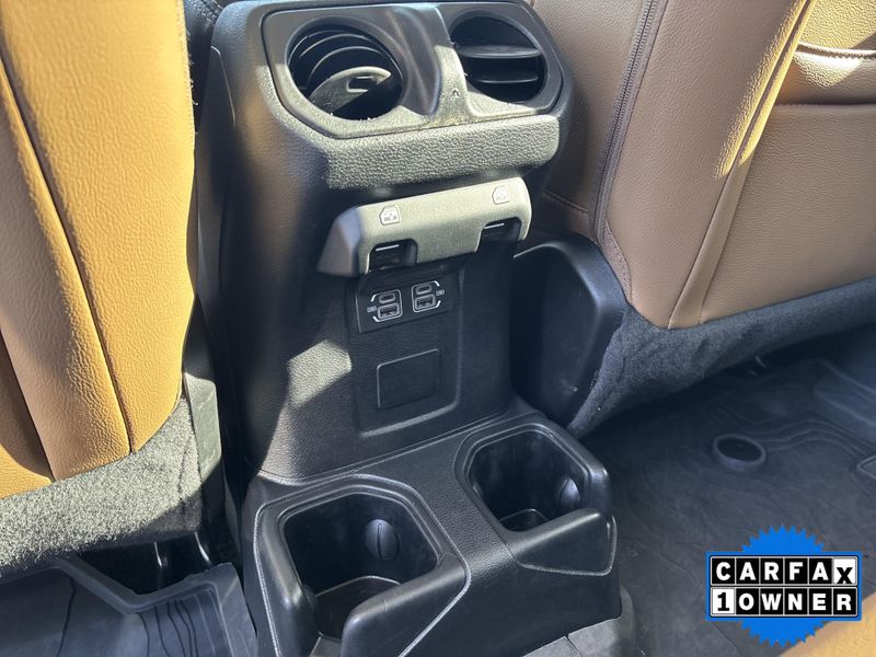 Used 2022 Jeep Gladiator OverlandImage 17