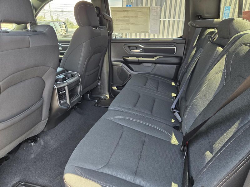 New 2026 RAM 1500 Big Horn Crew Cab 4x2 5'7' Box