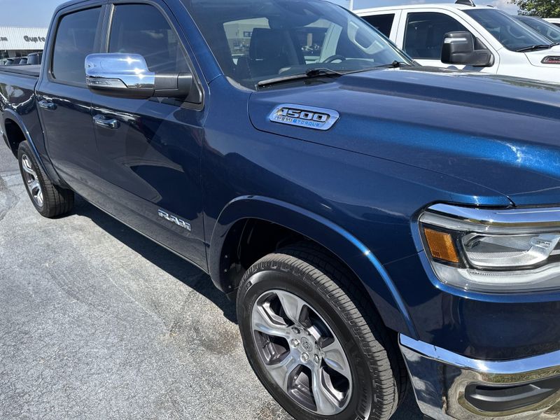2022 Ram 1500 Laramie photo 3