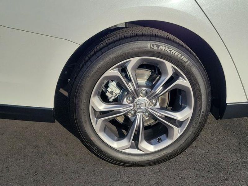 Used 2024 Honda Accord Sedan EX CVT