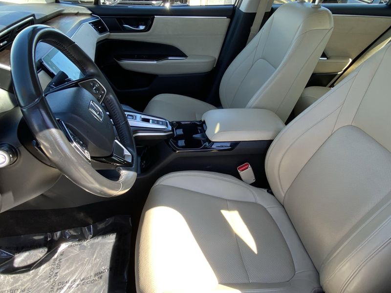 Used 2018 Honda Clarity Plug-In Hybrid TouringImage 15