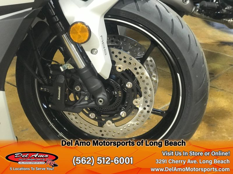 2025 Kawasaki NINJA ZX-4RR ABS Image 2
