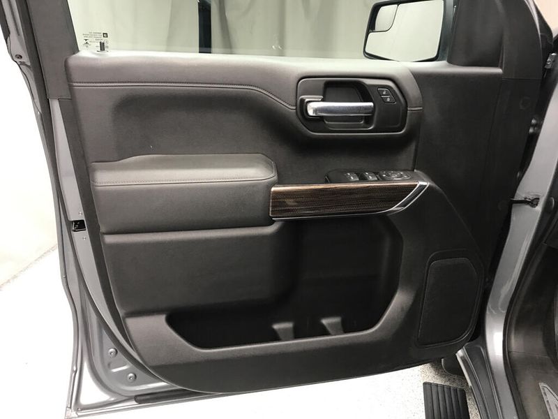 Used 2020 Chevrolet Silverado 1500 RSTImage 3