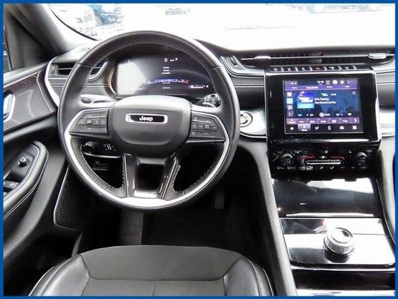 2022 Jeep Grand Cherokee L AltitudeImage 12
