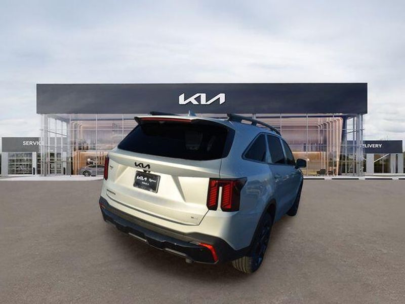 New 2026 Kia Sorento X-Line SX PrestigeImage 4