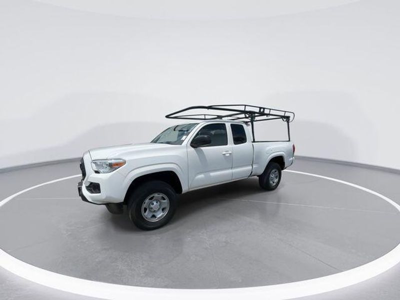 Used 2023 Toyota Tacoma SRImage 4