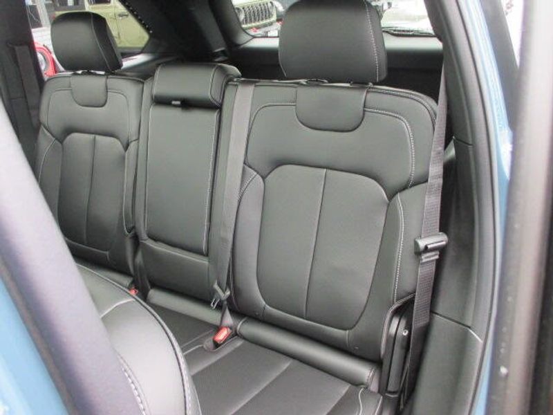 New 2026 Jeep Grand Cherokee Limited 4x4Image 24