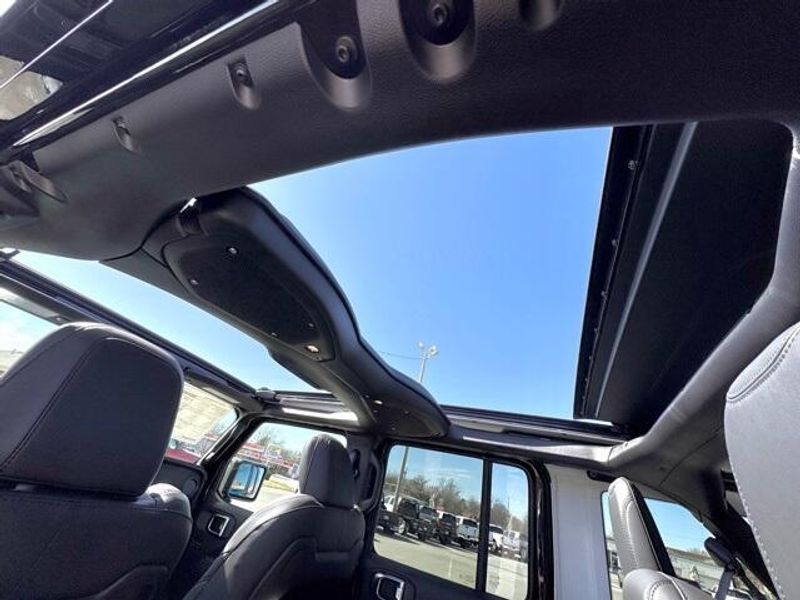 New 2026 Jeep Wrangler 4-door Moab 392Image 15