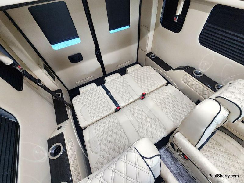 2024 RAM Promaster 2500 Slt+ Window Van High Roof 159