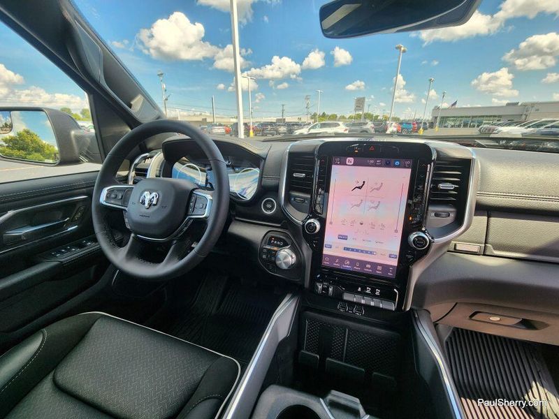 New 2026 RAM 1500 Laramie Crew Cab 4x4 5'7' Box