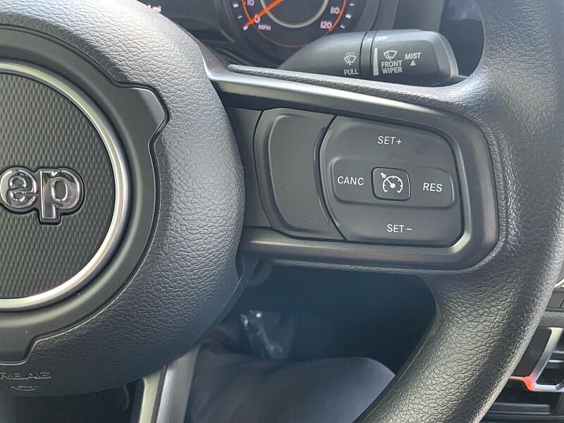 2025 Jeep Gladiator Sport photo 13