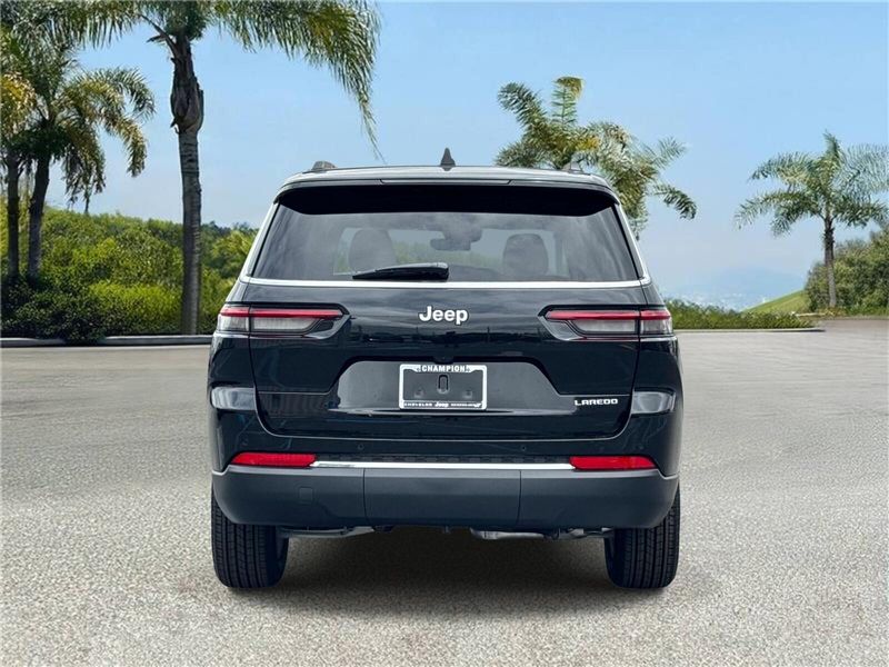 New 2026 Jeep Grand Cherokee L Laredo 4x2