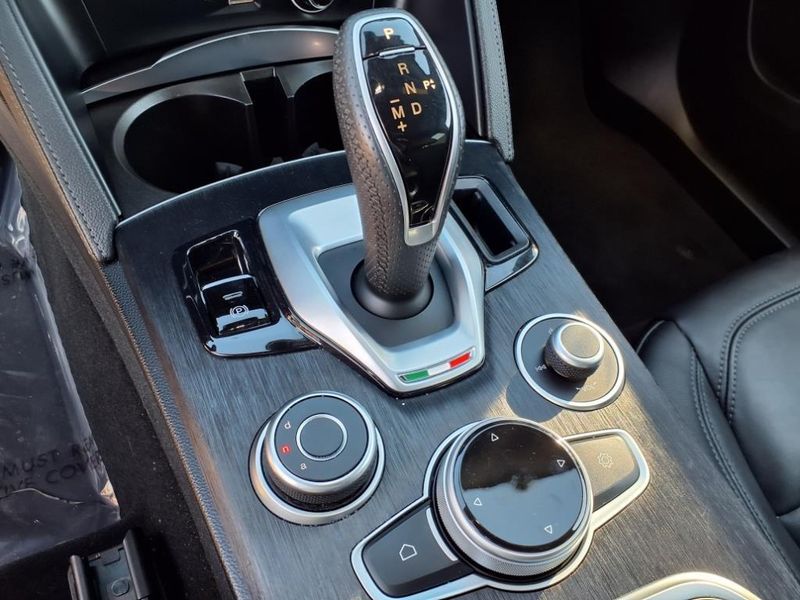 2022 Alfa Romeo Stelvio SprintImage 26
