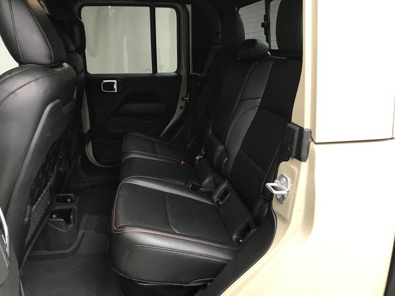 Used 2022 Jeep Gladiator MojaveImage 16