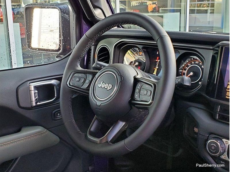 New 2026 Jeep Gladiator Mojave 4x4