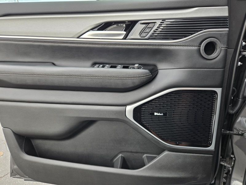 2026 Jeep Grand Wagoneer Limited Reserve 4x4