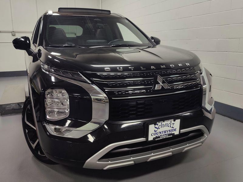 Used 2023 Mitsubishi Outlander PHEV SEL AWD 40th Anniv w/Sunroof/NavImage 2