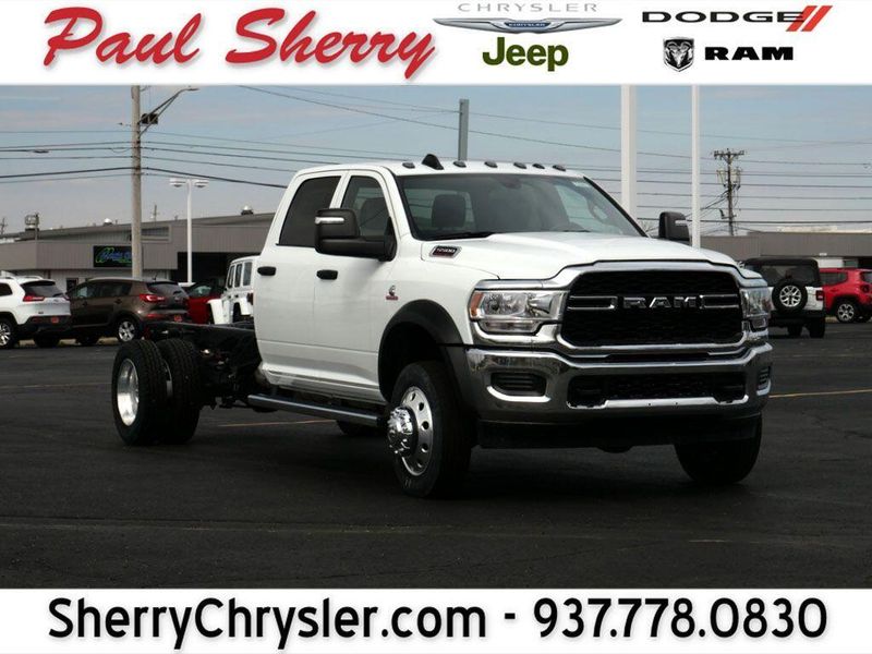 2024 RAM 5500 Tradesman Chassis Crew Cab 4x4 84