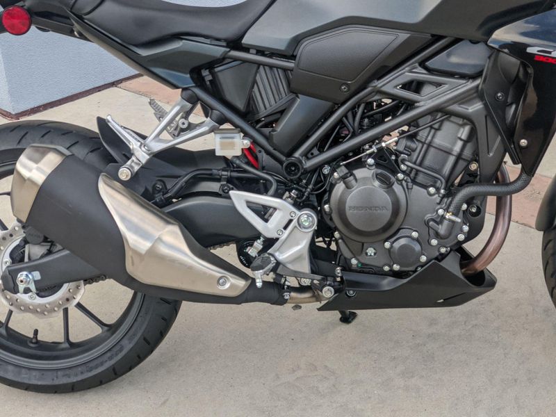 Used 2026 Honda CB300R ABS Image 20