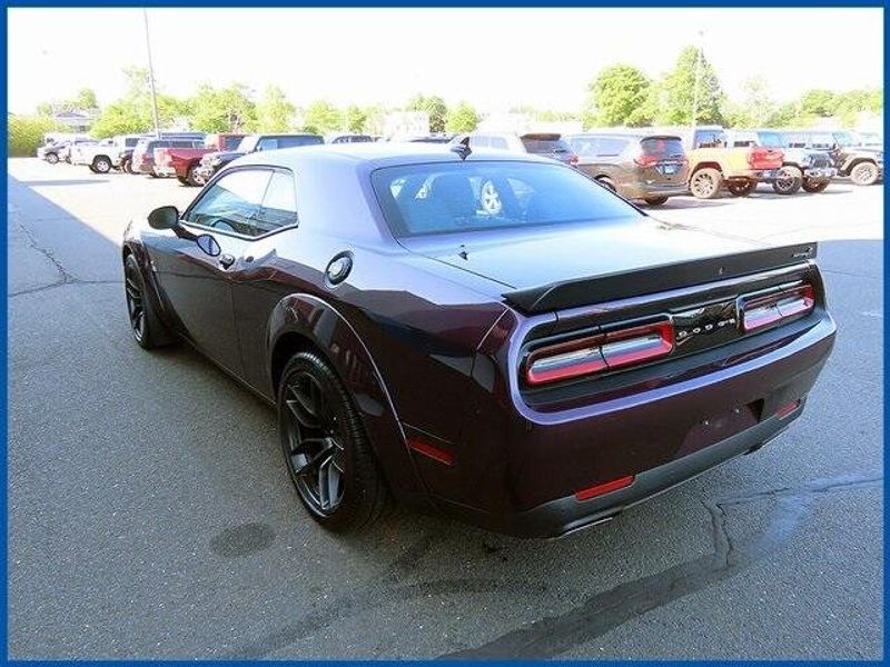 2022 Dodge Challenger R/T Scat Pack WidebodyImage 5