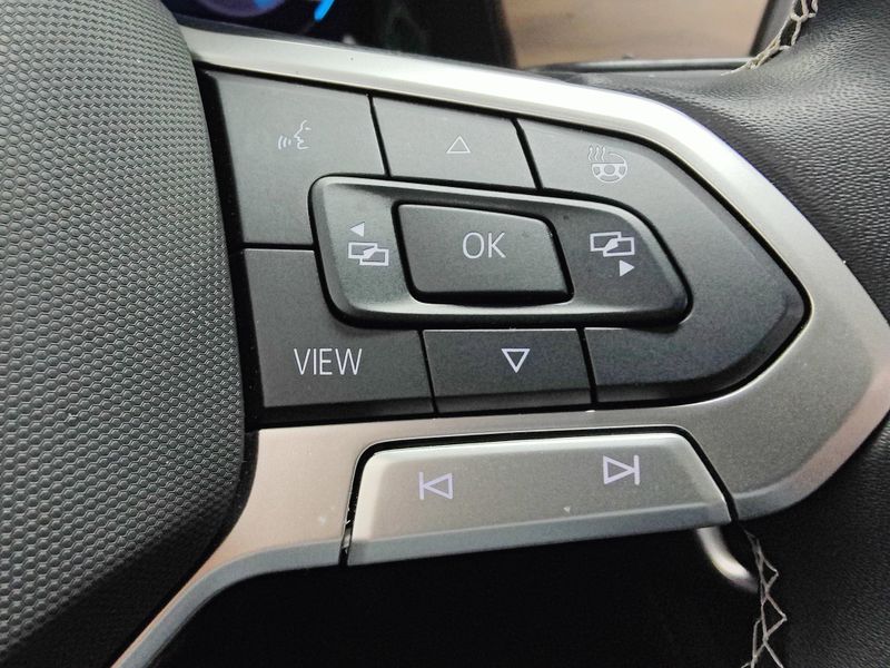 Used 2025 Volkswagen Atlas SE 4-Motion AWDImage 27