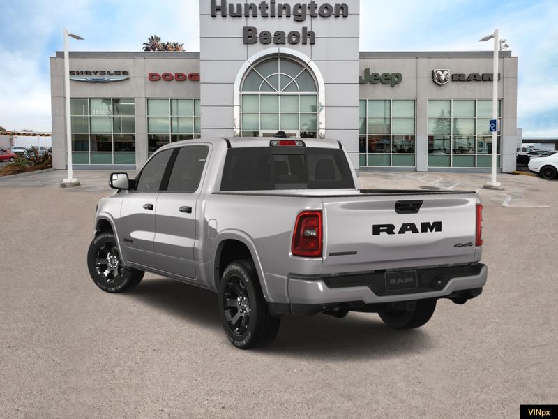 2025 RAM 1500 Big Horn Crew Cab 4x4Image 5