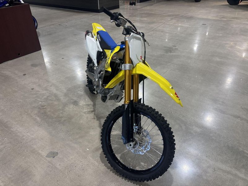 New 2025 Suzuki RM-Z450 Image 10