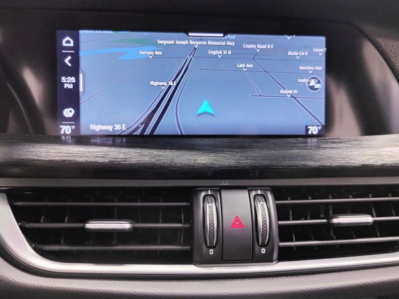 2022 Alfa Romeo Stelvio Sprint AWD w/Sunroof & NavImage 8