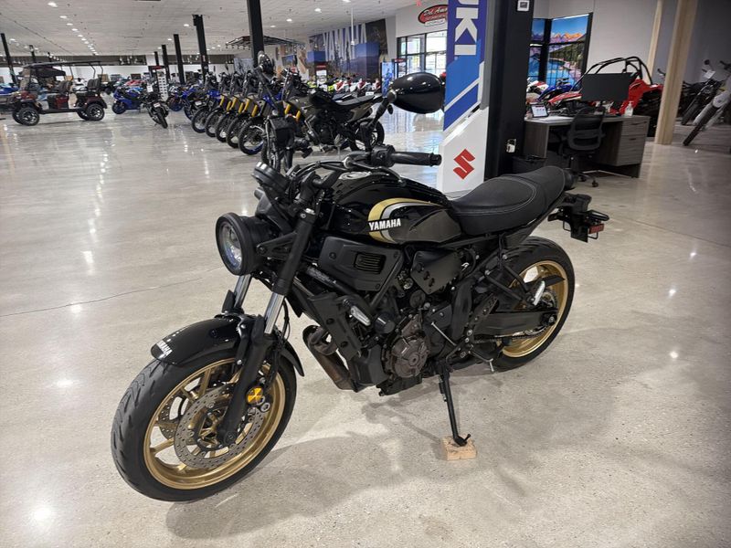 Used 2023 Yamaha XSR700 Image 13