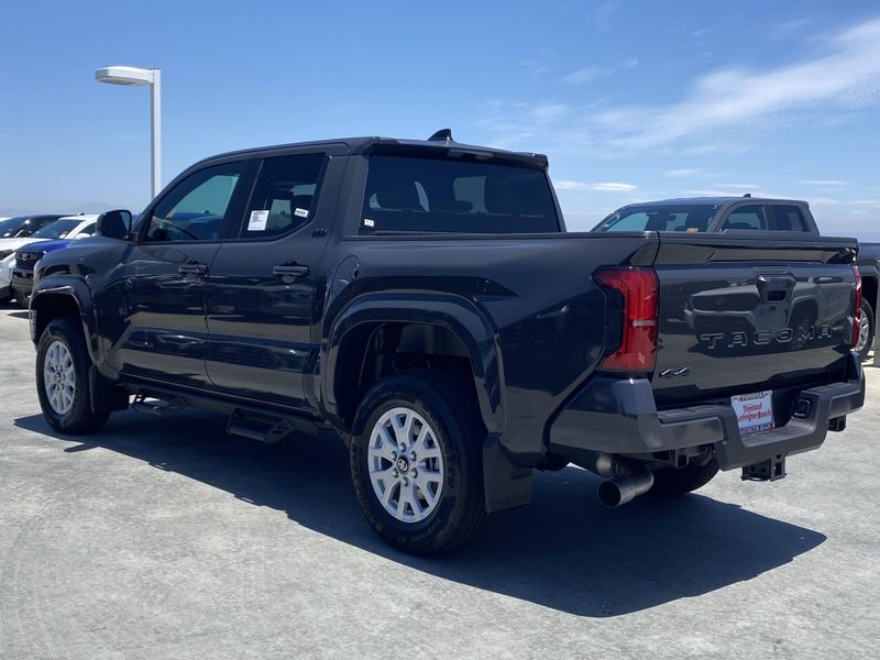 New 2025 Toyota Tacoma SR5Image 5