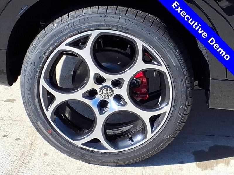 New 2025 Alfa Romeo Tonale AwdImage 6