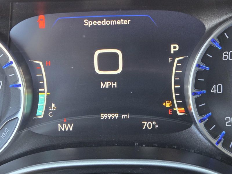 Used 2023 Chrysler Pacifica Touring L FWD