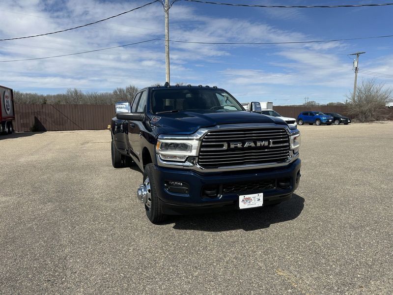 2024 RAM 3500 Laramie Crew Cab 4x4 8