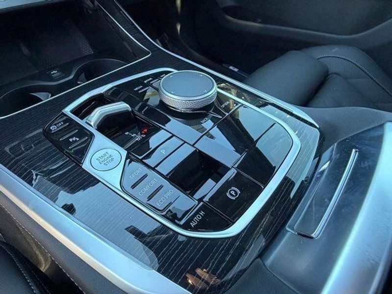 New 2026 BMW X5 sDrive40iImage 19