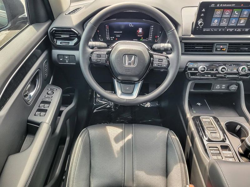 2025 Honda Pilot Elite photo 15