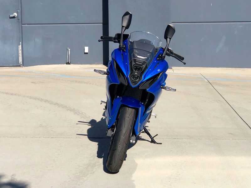 New 2026 Suzuki GSX-8R Image 12