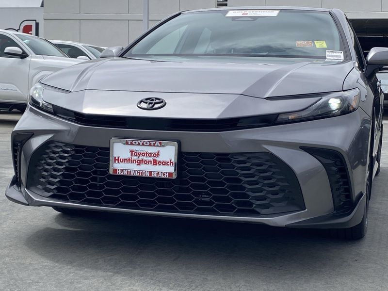 Used 2025 Toyota Camry SEImage 7