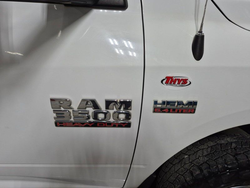 2018 RAM 3500 Chassis TradesmanImage 16